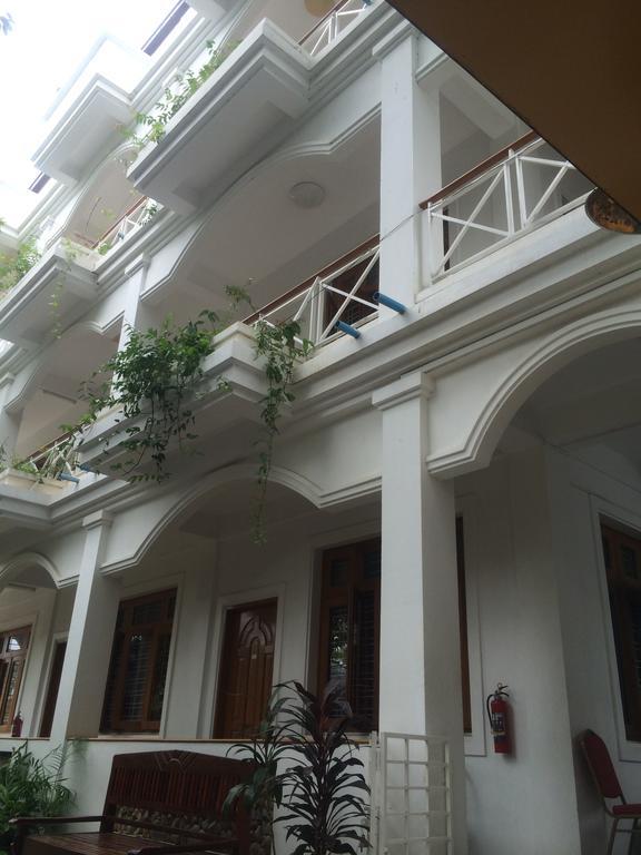 Ma Ma Guest House Mandalay Buitenkant foto